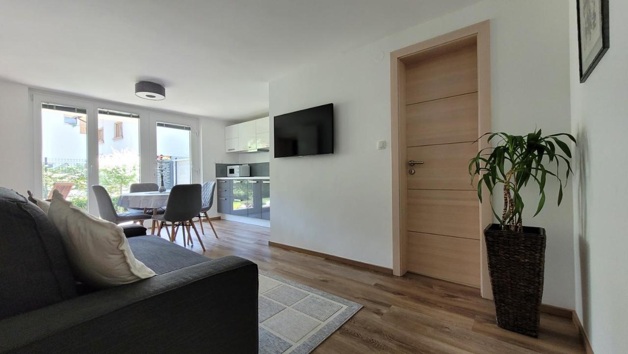 Apartma Julija Luče Esterno foto