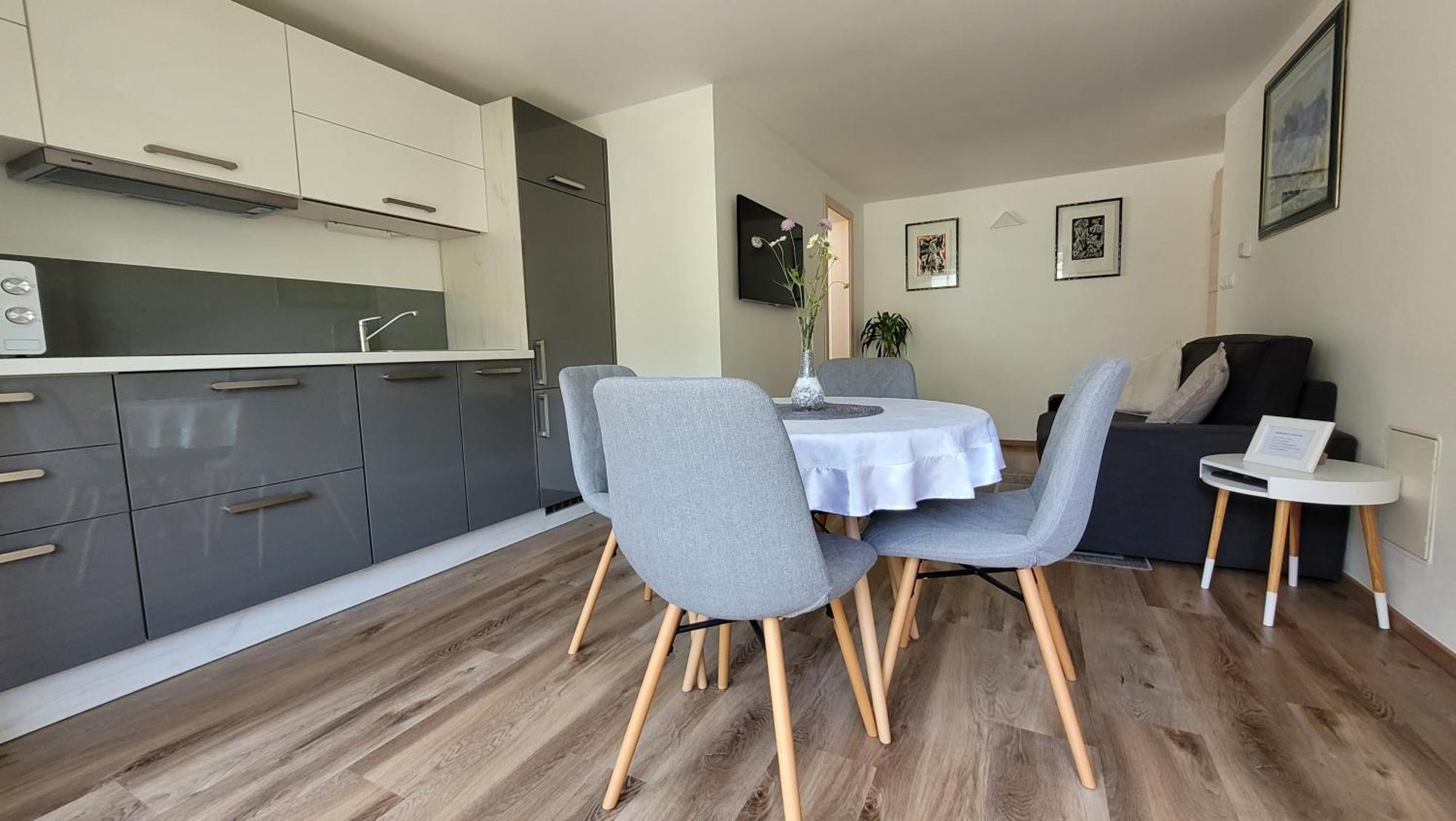 Apartma Julija Luče Esterno foto