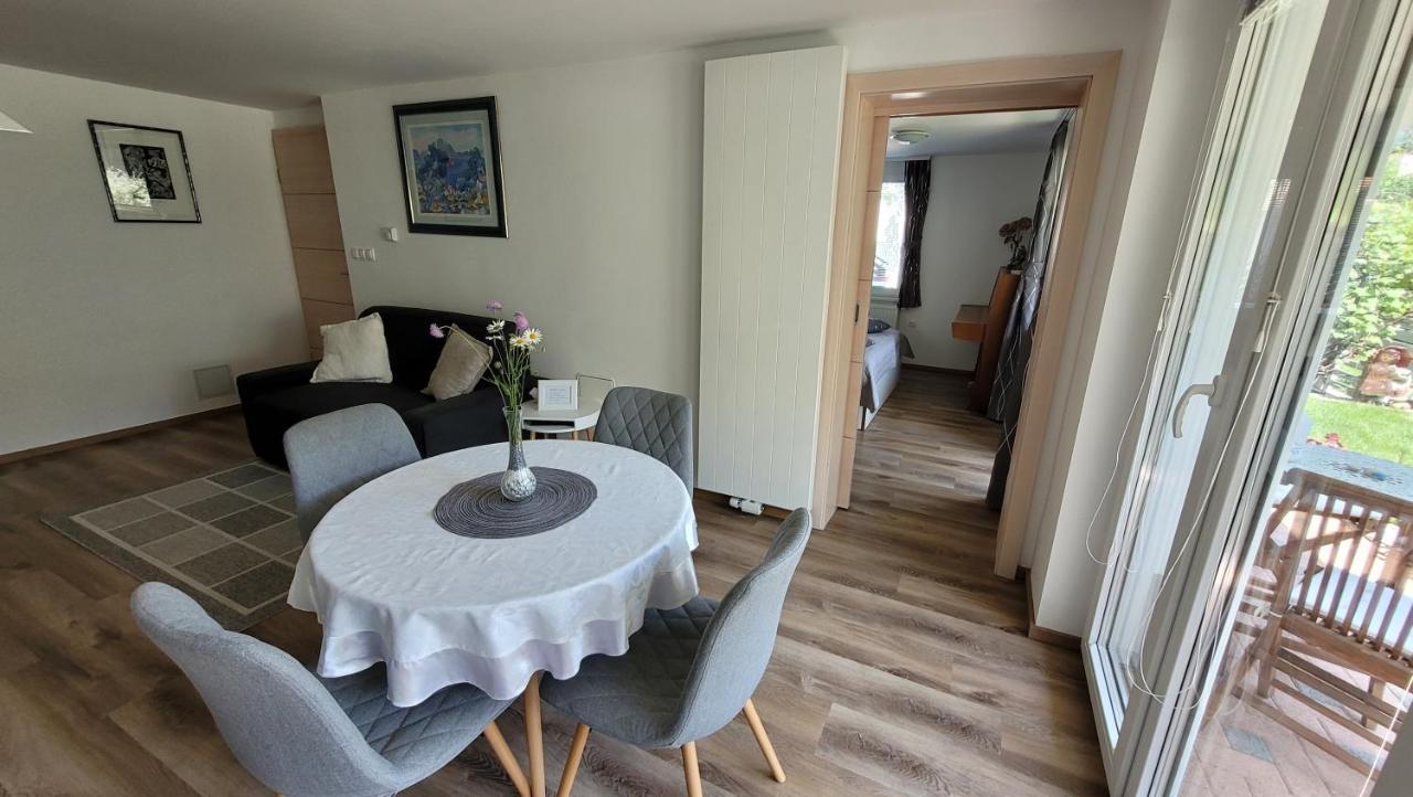 Apartma Julija Luče Esterno foto